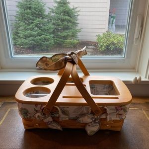 Longaberger Basket W/plastic liner and Fabric trim